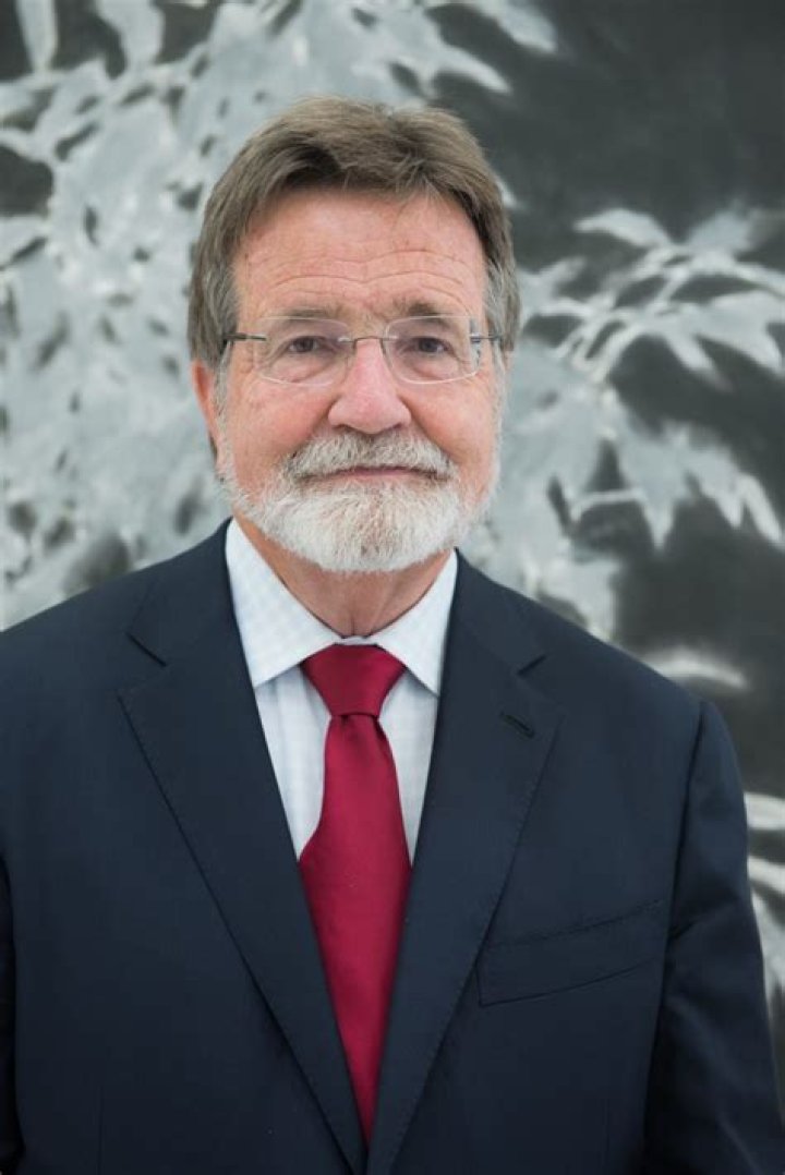 Howard Ahmanson Jr. Biography, Age, Height, Wife, Net Worth, Family