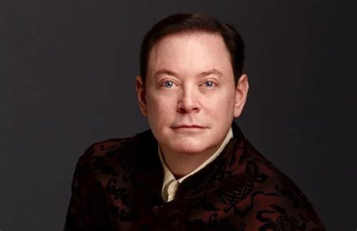 Howard Solomon Biography, Age, Height, Wife, Net Worth, Family