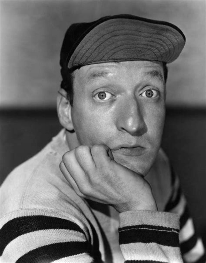 Huntz Hall Biography, Age, Height, Wife, Net Worth, Family