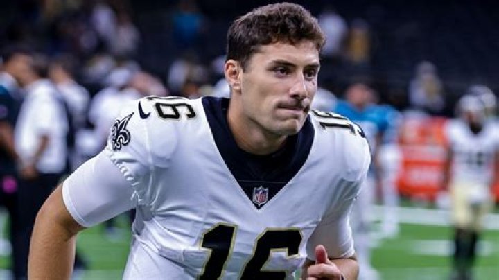 Ian Book Biography, Age, Height, Wife, Net Worth, Family