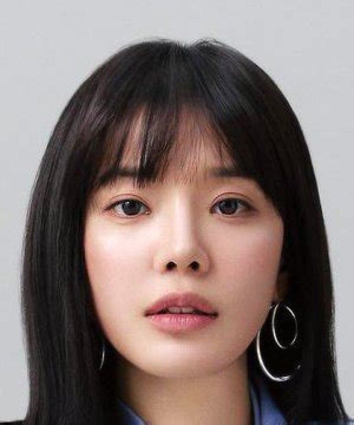 Im Se-mi Biography, Age, Height, Net Worth, Family