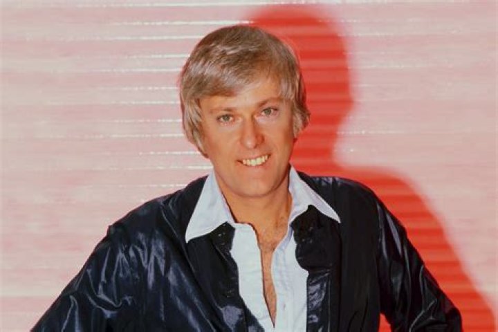 Jack Jones Biography, Age, Height, Wife, Net Worth, Family