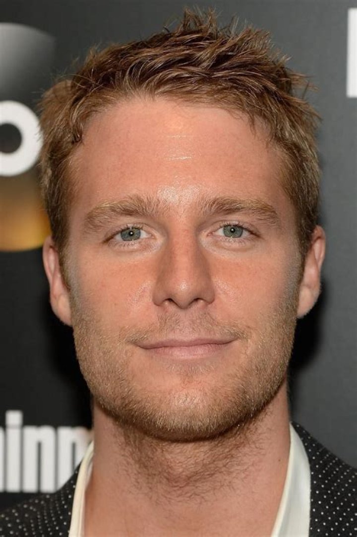 Jake McDorman Biography, Age, Height, Wife, Net Worth, Family