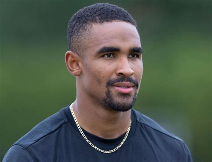 Jalen Hurts Biography, Age, Height, Wife, Net Worth, Family