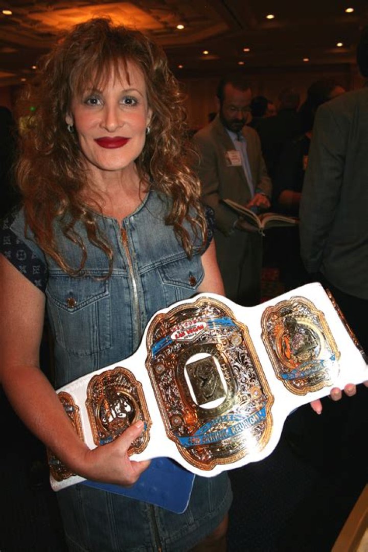 Jan Ross Biography, Age, Height, Husband, Net Worth, Family