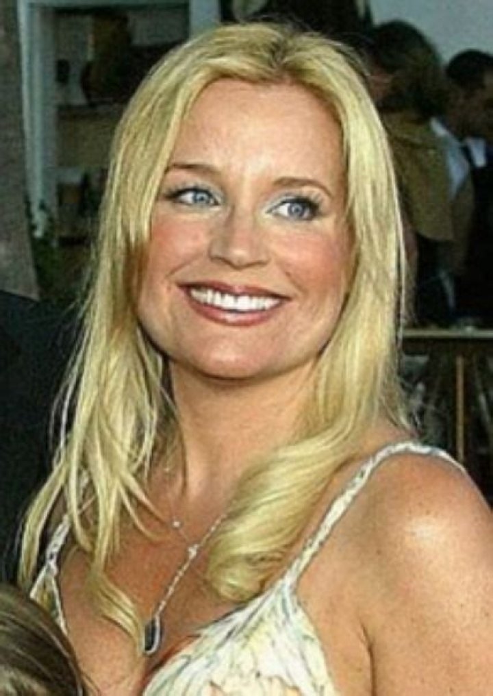 Jana Sommers Biography, Age, Height, Husband, Net Worth, Family