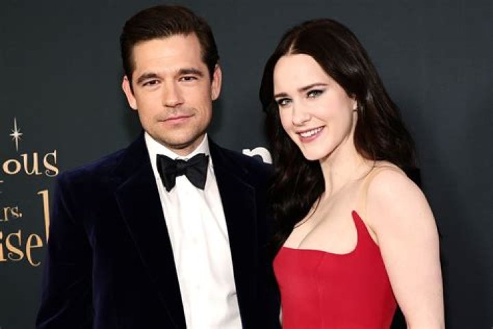 Jason Ralph Biography, Age, Height, Wife, Net Worth, Family