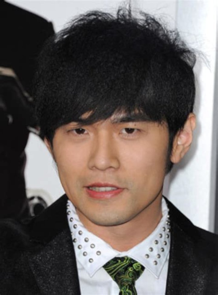 Jay Chou Biography, Age, Height, Wife, Net Worth, Family