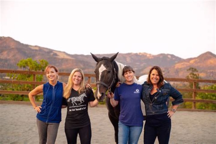 Jaycee Dugard Biography, Age, Height, Husband, Net Worth, Family