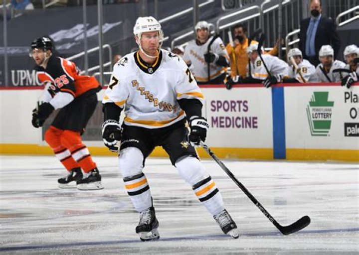 Jeff Carter Biography, Age, Height, Wife, Net Worth, Family