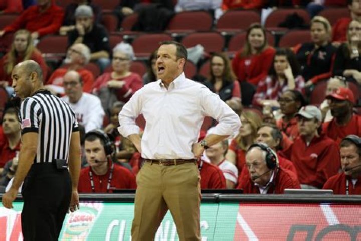 Jeff Walz Biography, Age, Height, Wife, Net Worth, Family