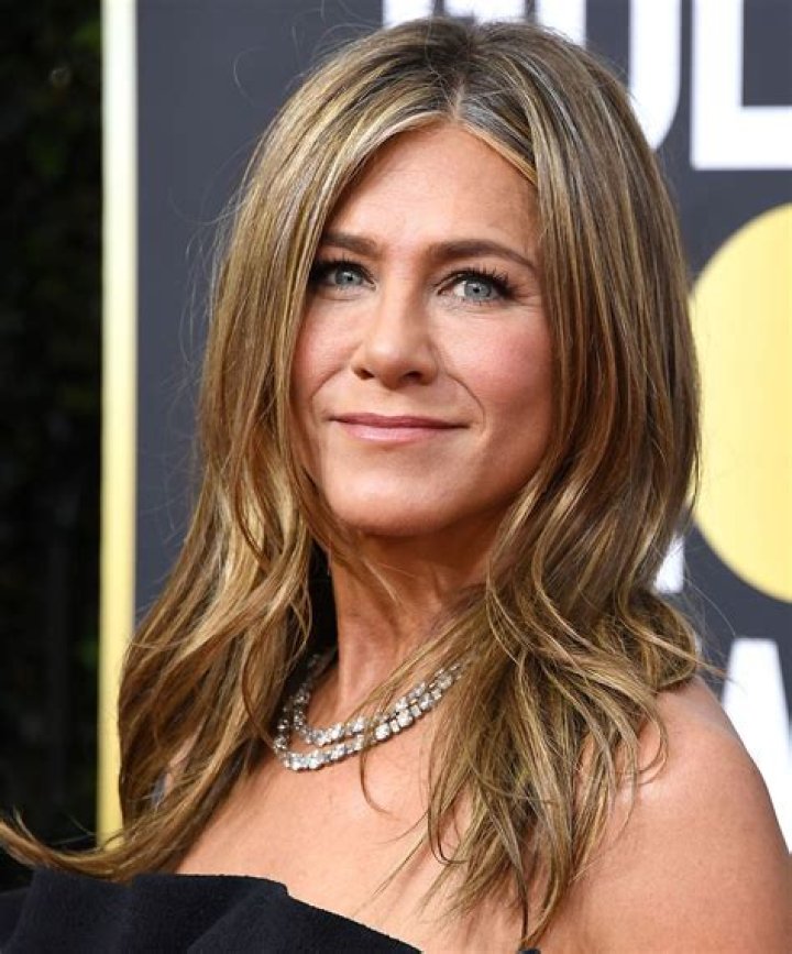 Jennifer Aniston biografía, edad, altura, esposa, net worth, familia