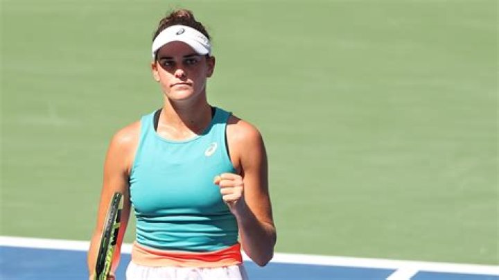 Jennifer Brady Biography, Age, Height, Husband, Net Worth, Family