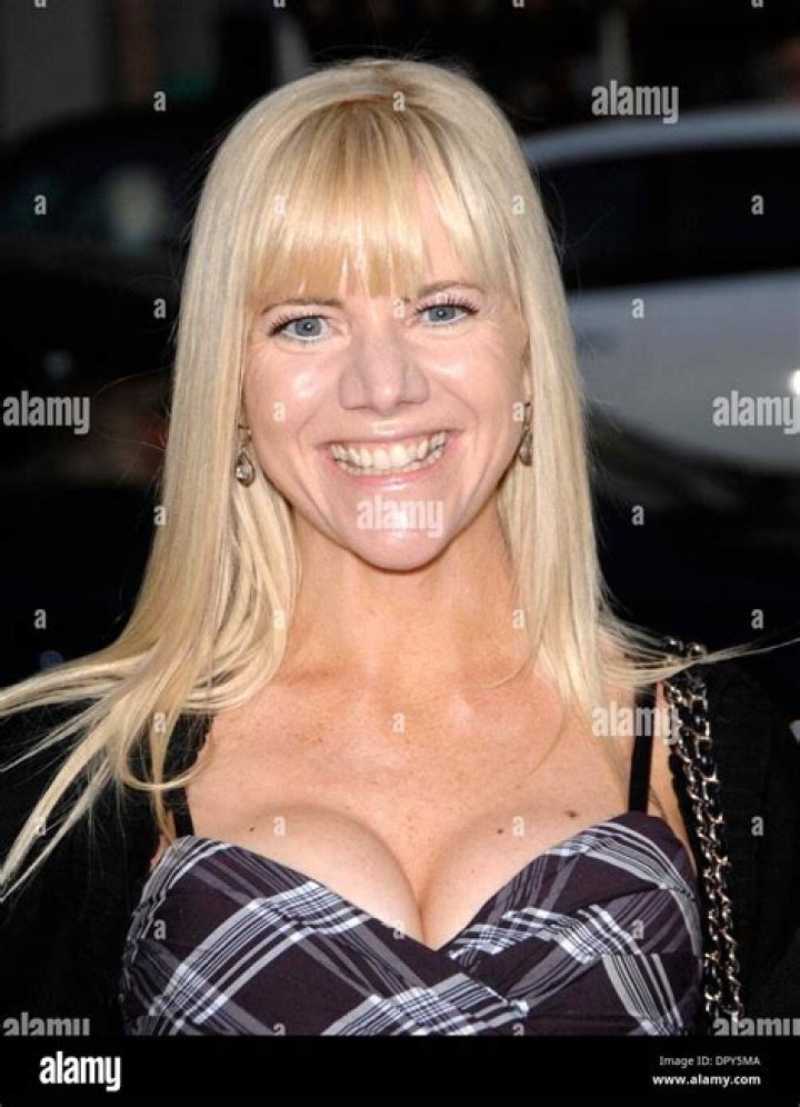 Jennifer Elise Cox biografía, edad, altura, esposa, net worth, familia