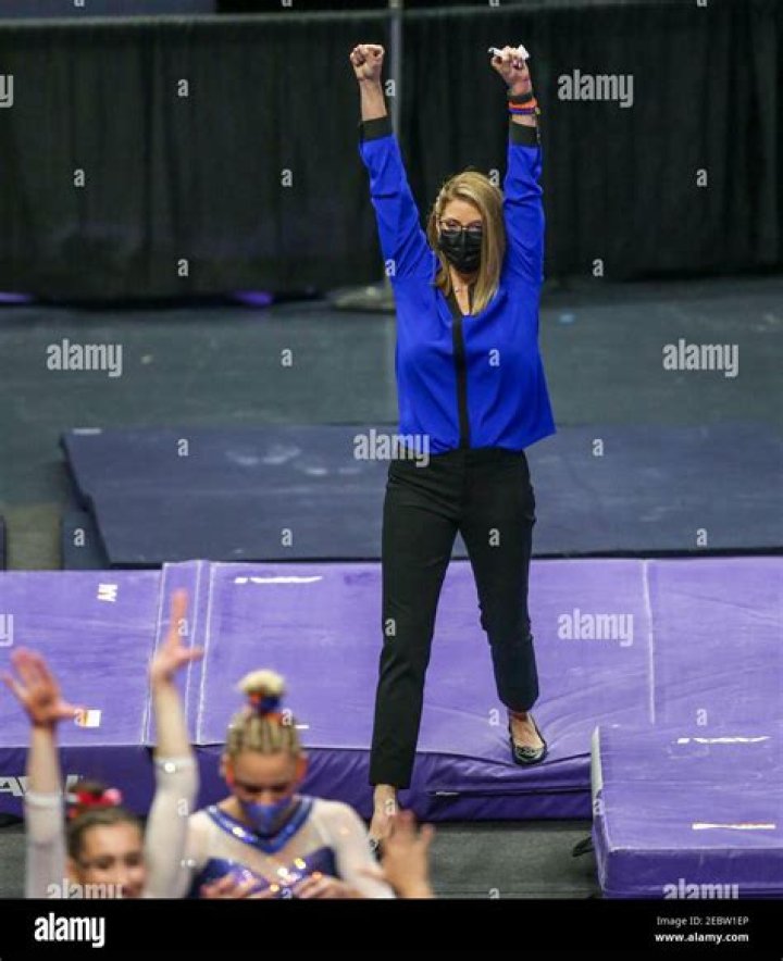 Jenny Rowland Biography, Age, Height, Husband, Net Worth, Family