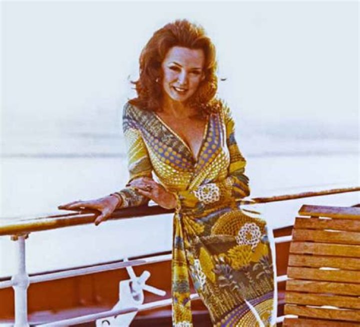 Jeraldine Saunders Biography, Age, Height, Husband, Net Worth, Family