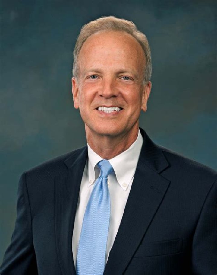 Jerry Moran Biography, Age, Height, Wife, Net Worth, Family