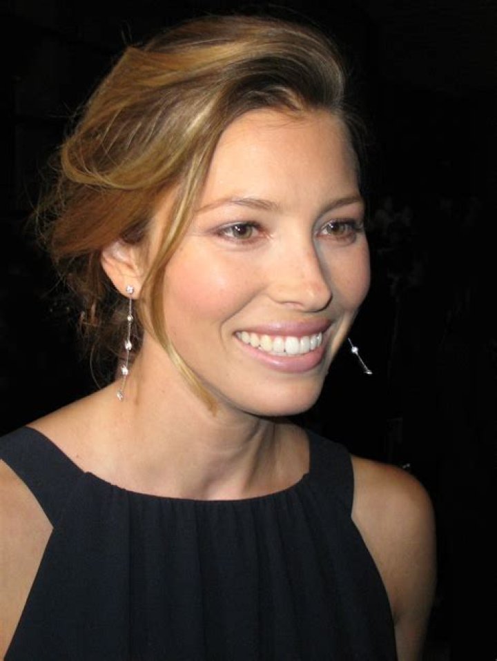 Jessica Biel Biography, Age, Height, Husband, Net Worth, Family