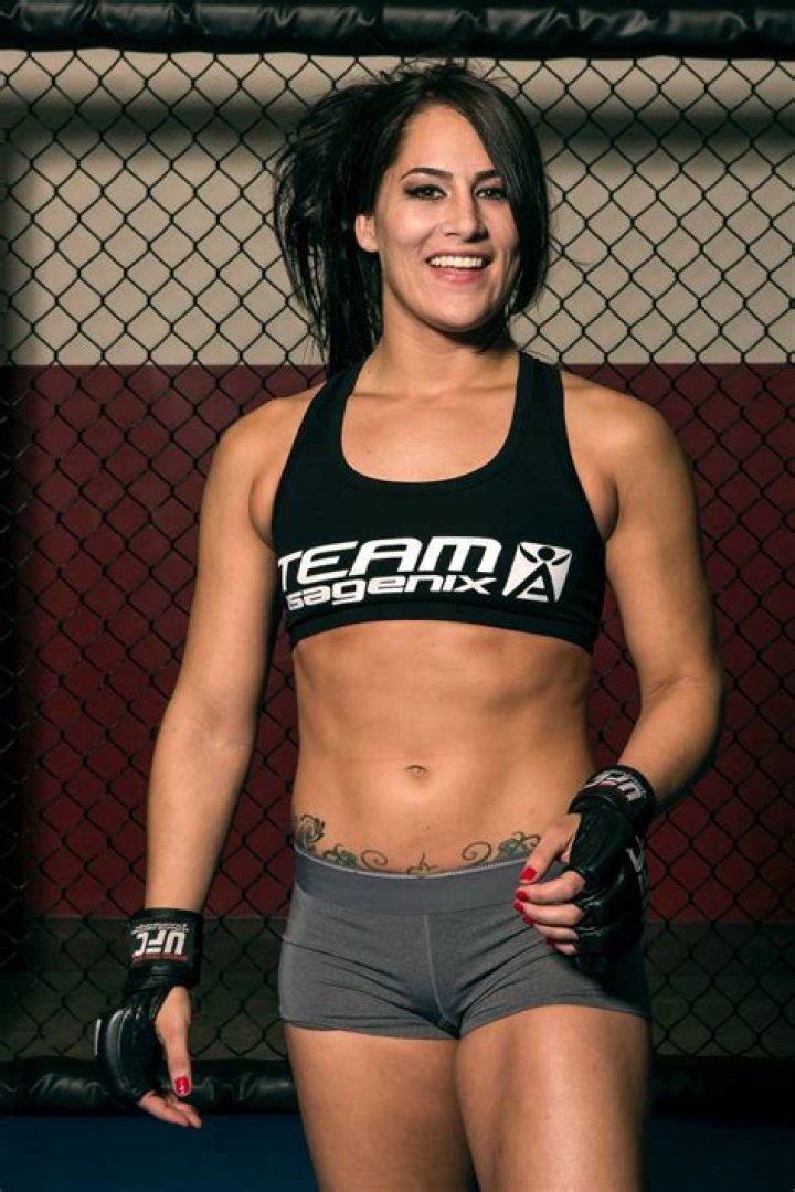 Jessica Eye Biography, Age, Height, Husband, Net Worth, Family