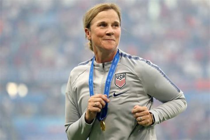 Jill Ellis biografía, edad, altura, esposa, net worth, familia
