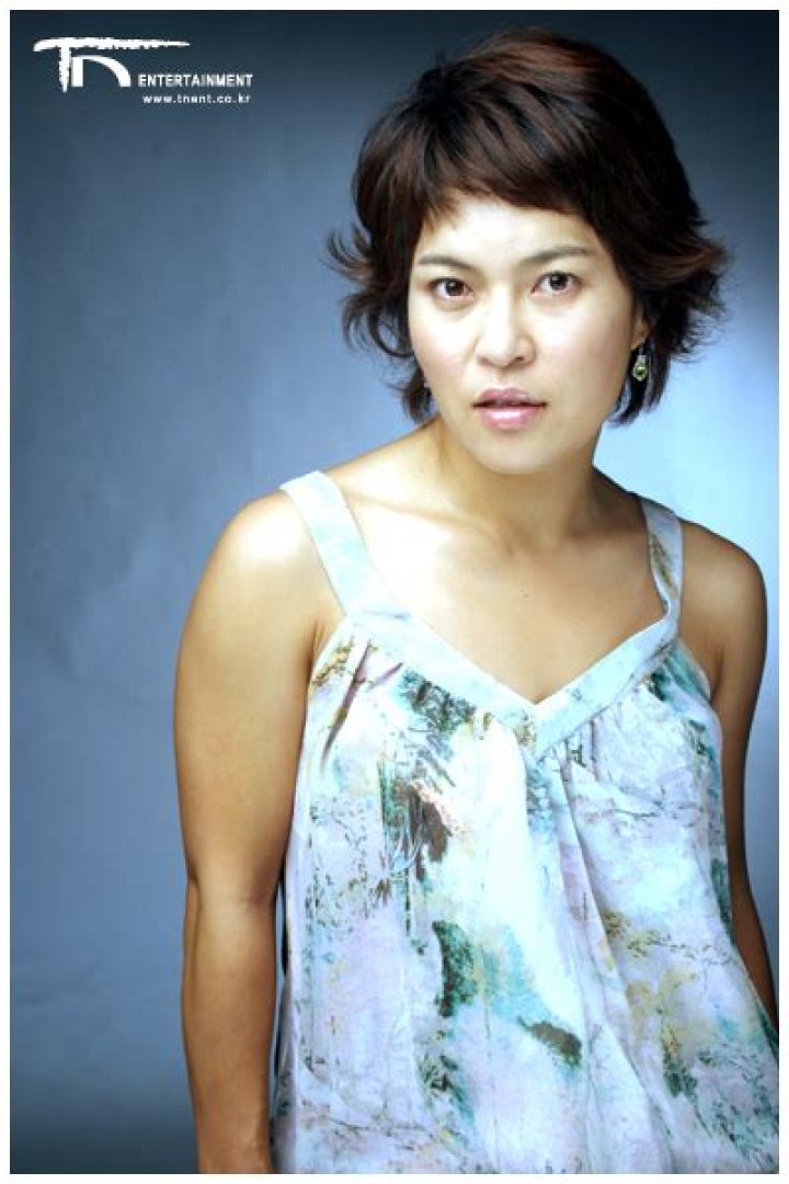 Jo Hye-ryun Biography, Age, Height, Husband, Net Worth, Family