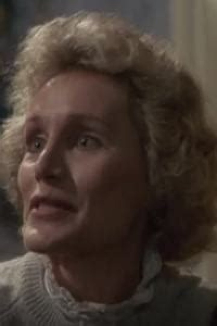 Joan Wells Biography, Age, Height, Husband, Net Worth, Family