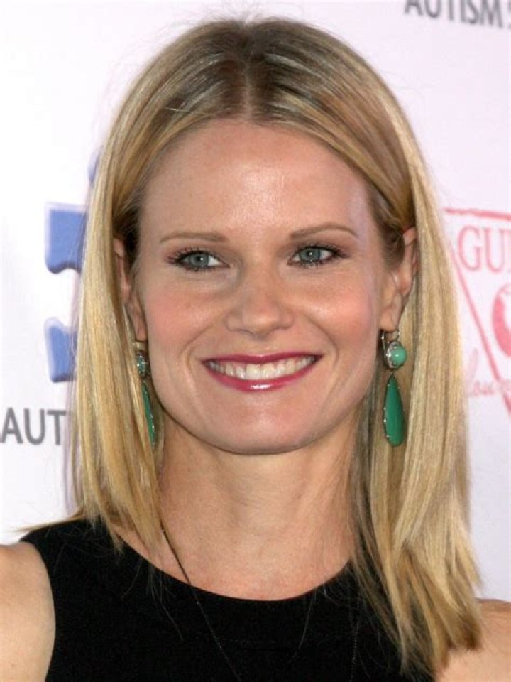 Joelle Carter Biography, Age, Height, Husband, Net Worth, Family