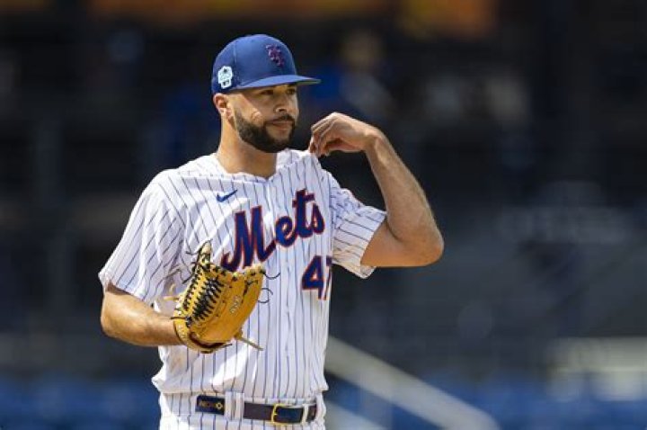 Joey Lucchesi Biography, Age, Height, Wife, Net Worth, Family