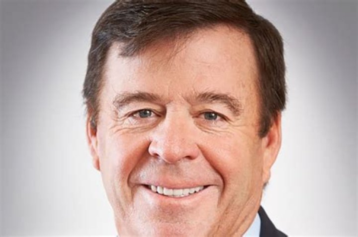 John Chidsey biografía, edad, altura, esposo, net worth, familia