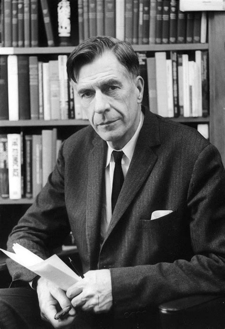 John Kenneth Galbraith Biography, Age, Height, Wife, Net Worth, Family