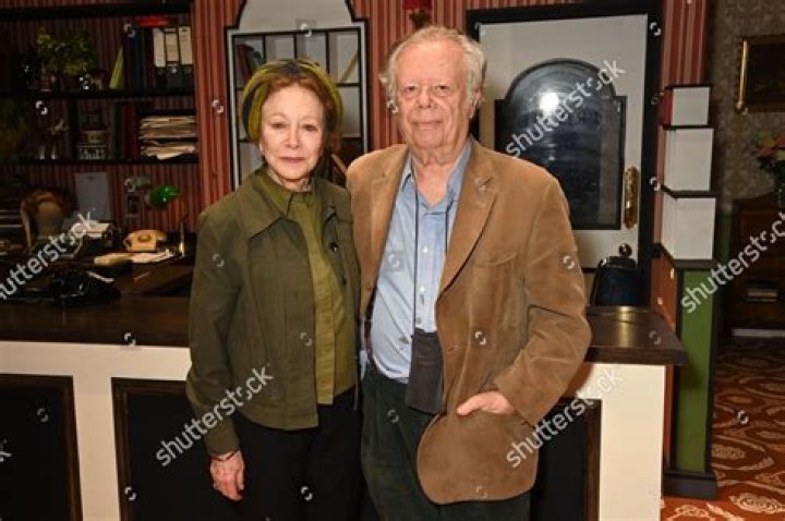 John Lahr Biography, Age, Height, Wife, Net Worth, Family