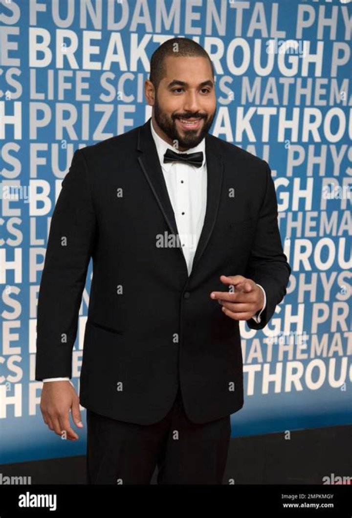 John Urschel biografía, edad, altura, esposo, net worth, familia