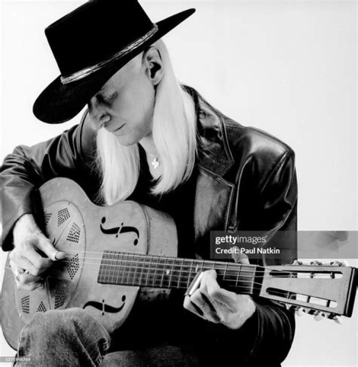 Johnny Winter Biography, Age, Height, Wife, Net Worth, Family