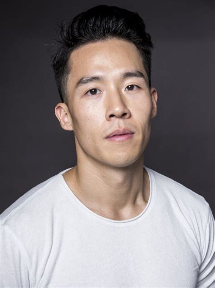 Jonathan Kim biografía, edad, altura, esposo, net worth, familia