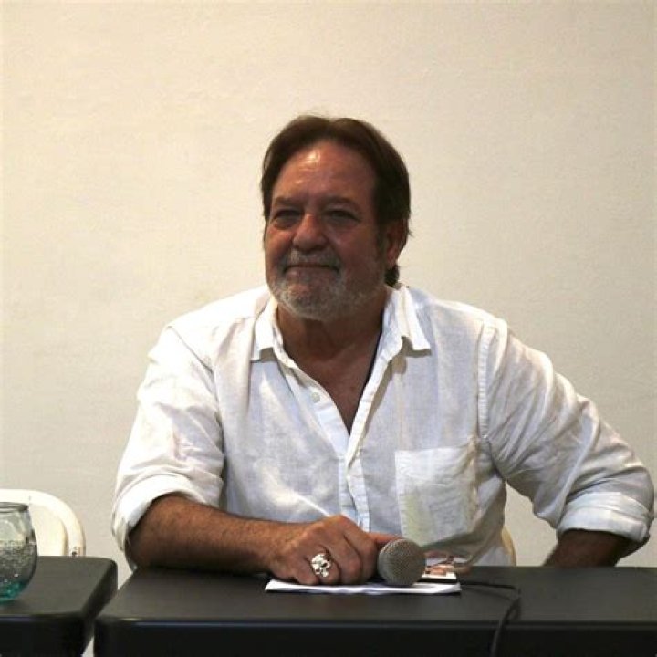 Jorge Perugorría biografía, edad, altura, esposo, net worth, familia