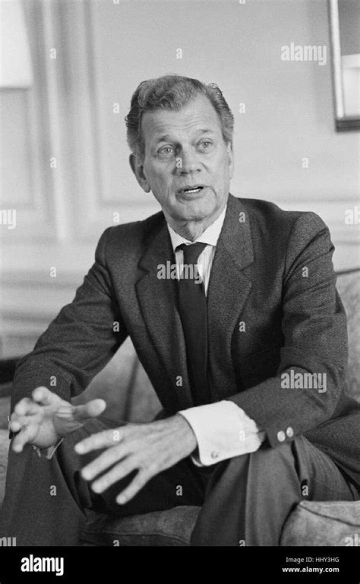 Joseph Cotton Biography, Age, Height, Wife, Net Worth, Family