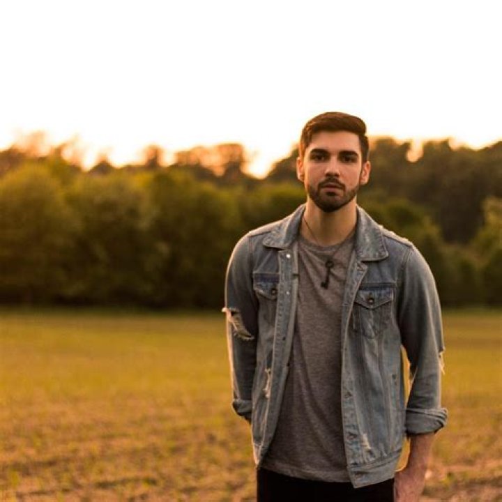 Josh Morgan Biography, Age, Height, Wife, Net Worth, Family