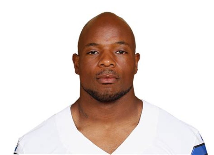 Josh Thomas Biography, Age, Height, Wife, Net Worth, Family