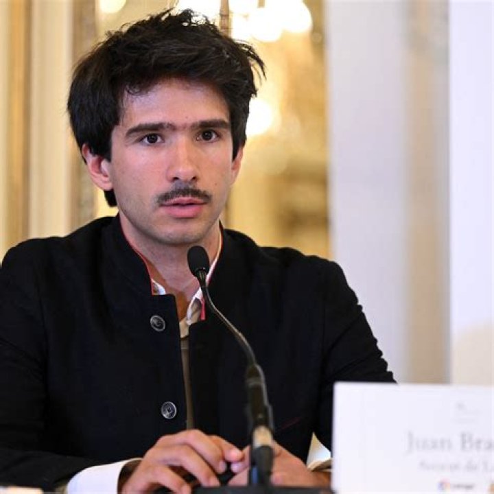 Juan Branco Biography, Age, Height, Wife, Net Worth, Family