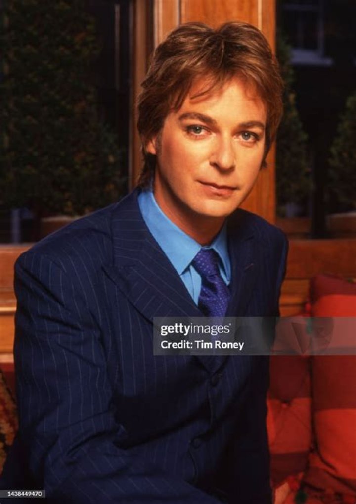 Julian Clary Biography, Age, Height, Wife, Net Worth, Family