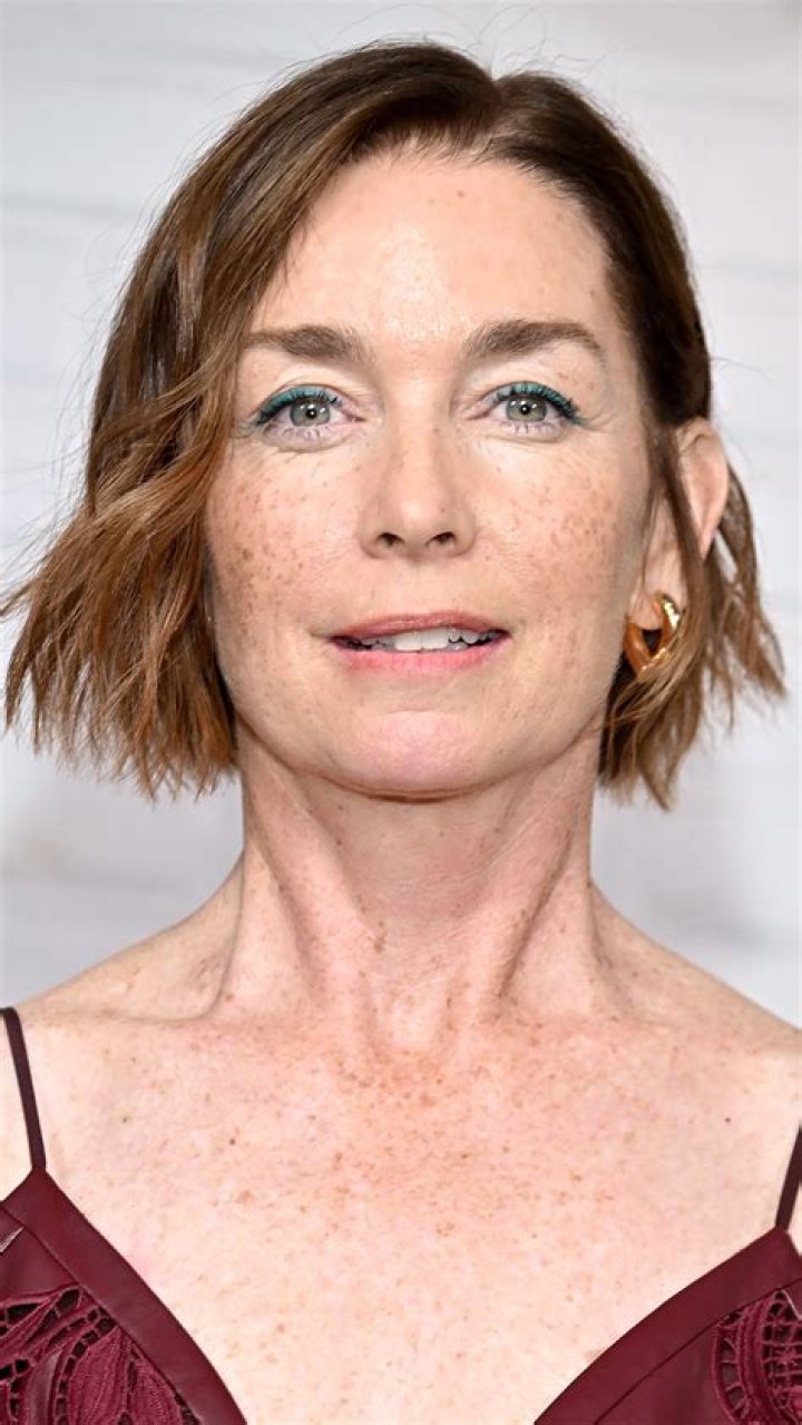 Julianne Nicholson biografía, edad, altura, esposa, net worth, familia