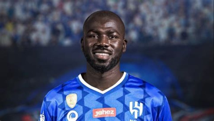 Kalidou Koulibaly Biography, Age, Height, Wife, Net Worth, Family