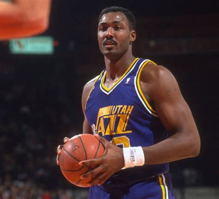 Karl Malone Biography, Age, Height, Wife, Net Worth, Family