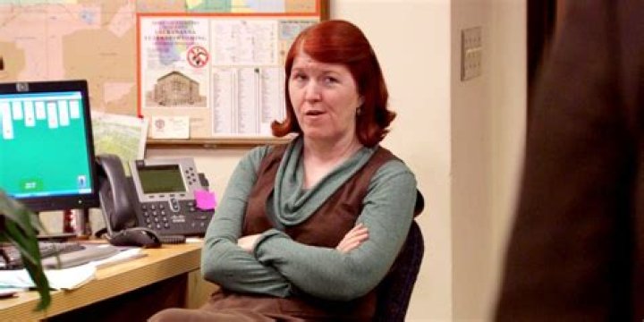 Kate Flannery Biography, Age, Height, Husband, Net Worth, Family