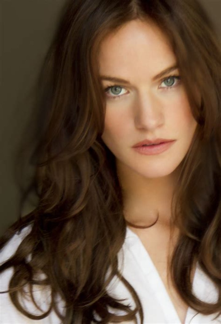 Kelly Overton biografía, edad, altura, esposa, net worth, familia
