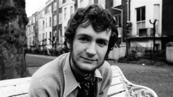 Kenny Everett Biography, Age, Height, Wife, Net Worth, Family