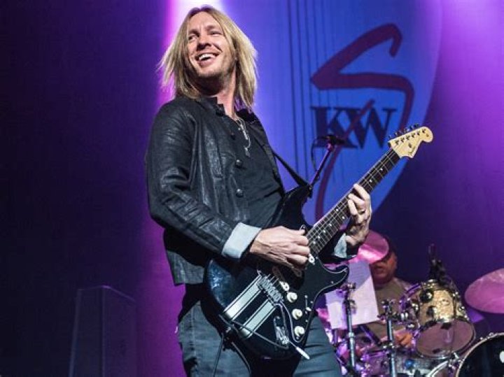 Kenny Wayne Shepherd biografía, edad, altura, esposo, net worth, familia