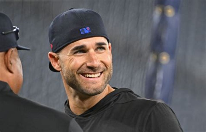 Kevin Kiermaier Biography, Age, Height, Wife, Net Worth, Family