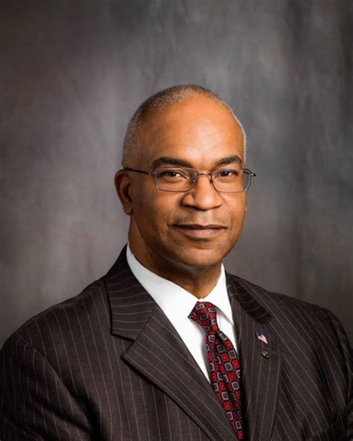 Kevin Lyles Biography, Age, Height, Wife, Net Worth, Family