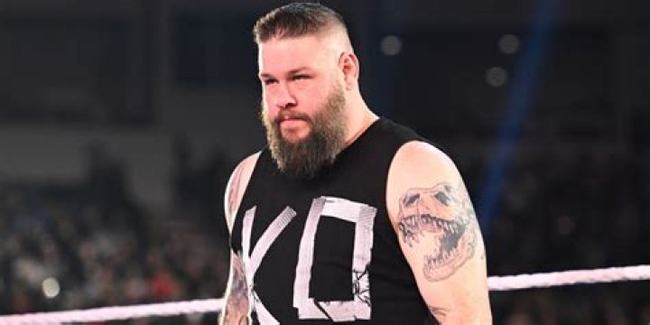 Kevin Owens Biography, Age, Height, Wife, Net Worth, Family